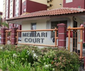 Mentari Court Bandar Sunway small room for rent with bed and wardrobe