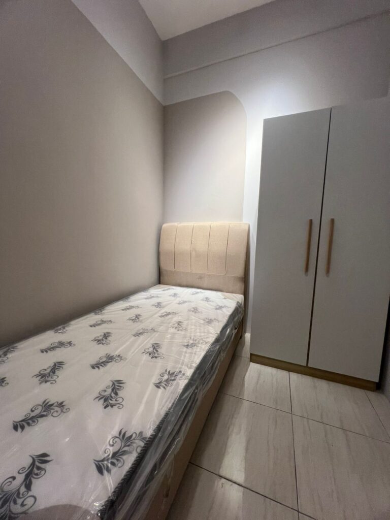 Single room for rent at Taman Mutiara Puchong near Pusat Bandar Puchong LRT
