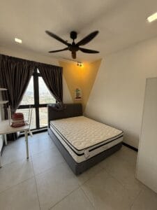 Female medium room at Neu Suites Ampang near KLCC for rent