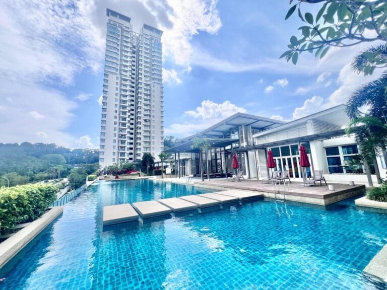 Partially furnished 3 plus 1 bedroom condo at Saville The Park Bangsar