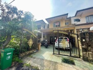 Freehold 2 storey terrace house for sale in Bandar Kinrara 5 Puchong