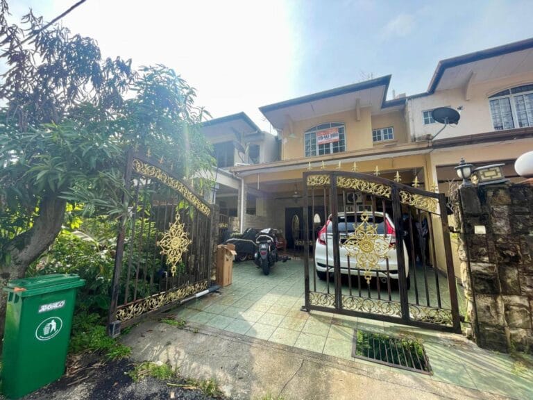 Freehold 2 storey terrace house for sale in Bandar Kinrara 5 Puchong
