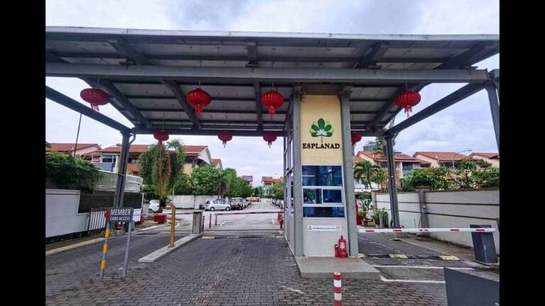 Renovated 3 storey superlink house for sale at Esplanad Bukit Jalil
