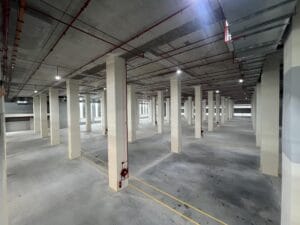 Corner warehouse with office space for rent at Section 33 Kota Kemuning