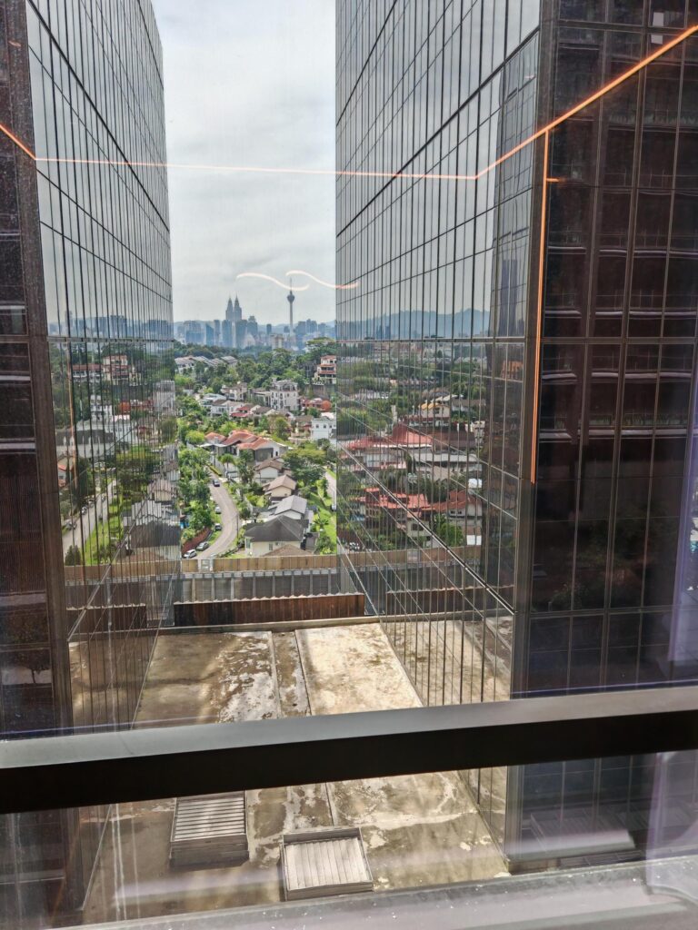 Fully furnished Regent Suites Pavilion Damansara Heights residence for rent