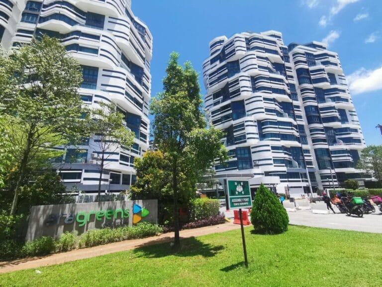 Partially furnished Aragreens Condominium Ara Damansara for sale