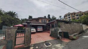 fully furnished double storey bungalow for sale in Sungai Penchala Kuala Lumpur