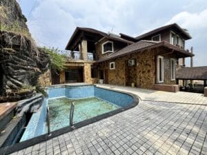 Freehold 3.5 storey bungalow with swimming pool at TTDI Hills