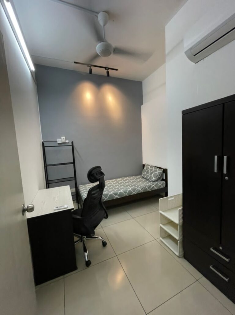 Big fully furnished single room at Impian Meridian USJ 1