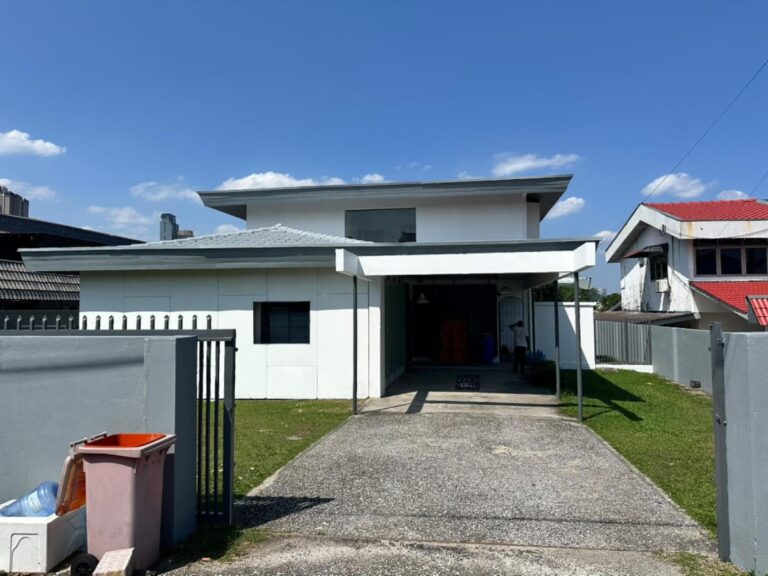 2 storey detached bungalow with private garden in Section 14 Petaling Jaya